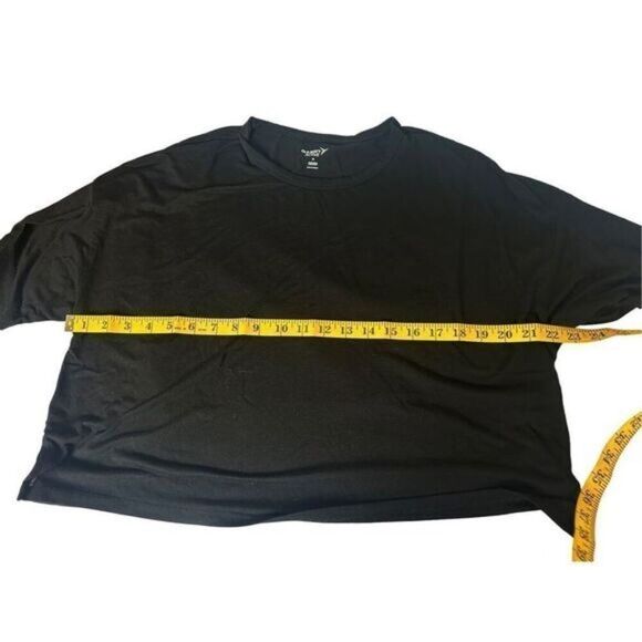 Old Navy Active Womens Black Medium T-Shirt Short Sleeve Stretch - Picture 2 of 7
